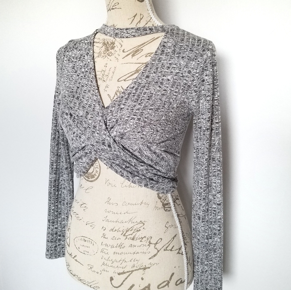 Forever 21 Tops - Forever 21 Grey crop Top